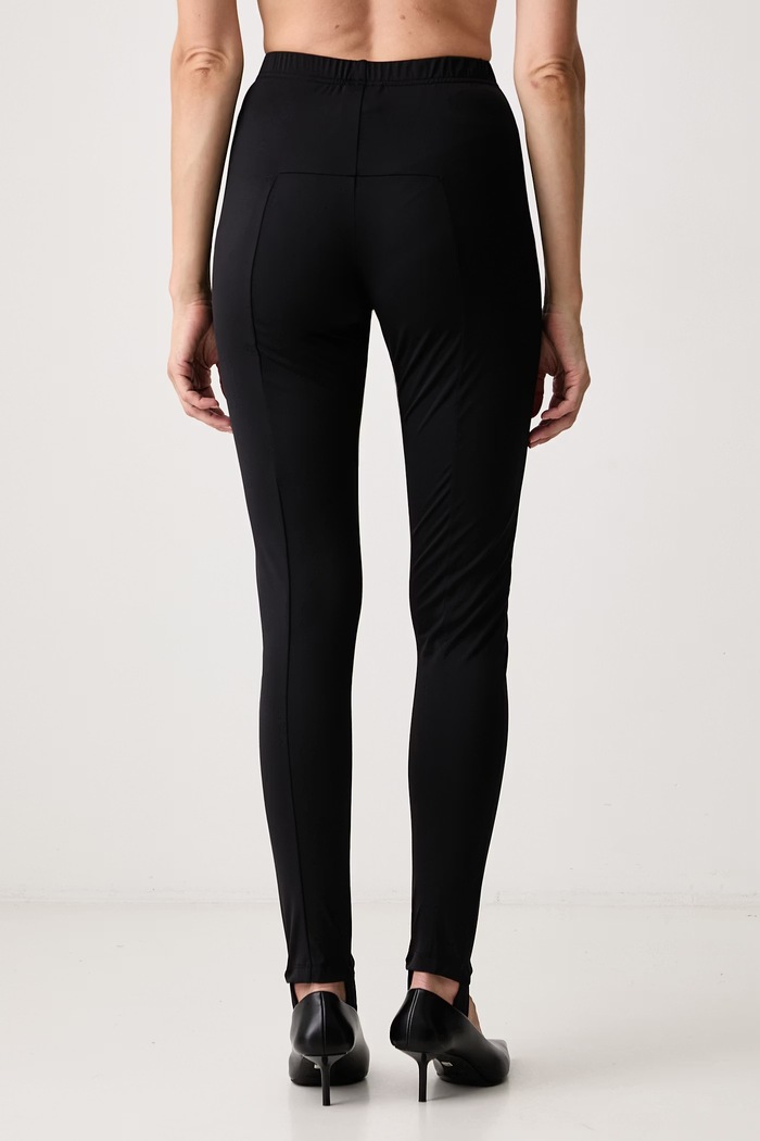 Odzież Vetements legginsy damskie Push-up WH27LG129B czarny