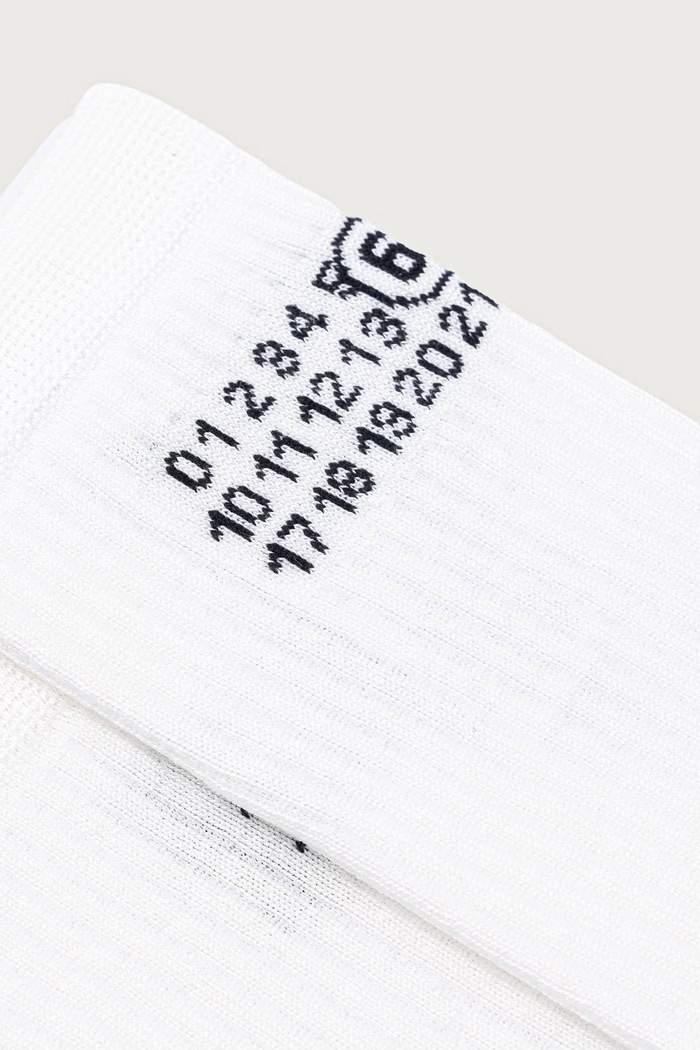 MM6 Maison Margiela skarpety damskie S62TL0054.M13244 beżowy AW26