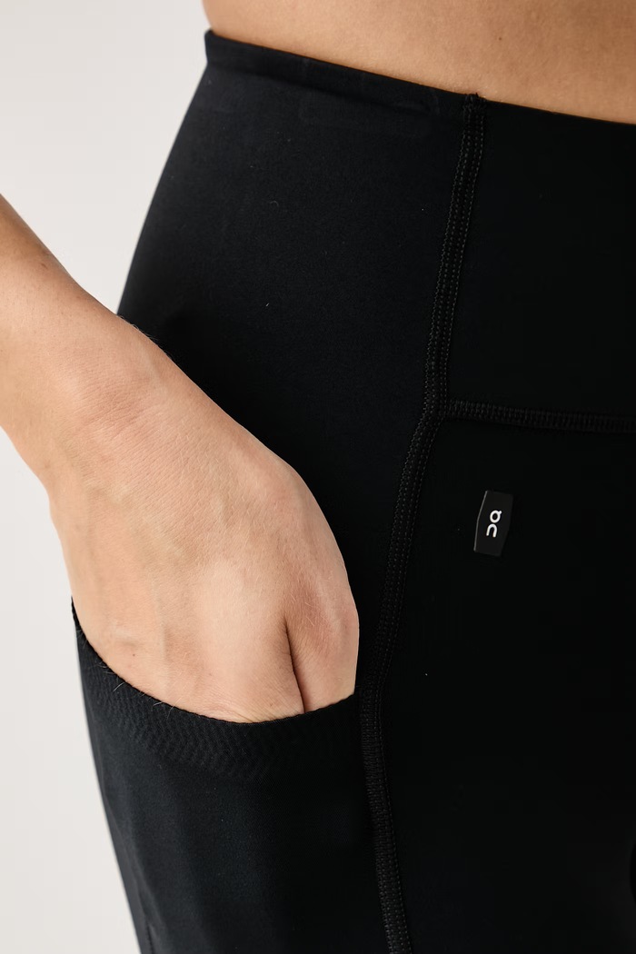 Odzież On Legginsy sportowe damskie 1WG30250553 czarny