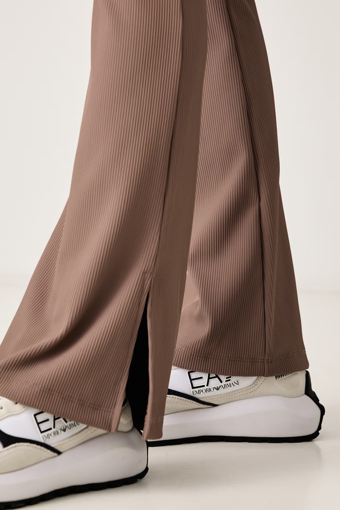 EA7 Emporio Armani legginsy sportowe damskie AF15721.7W001338 brązowy