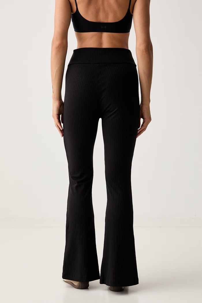 Odzież Puma legginsy damskie HER 694028 czarny