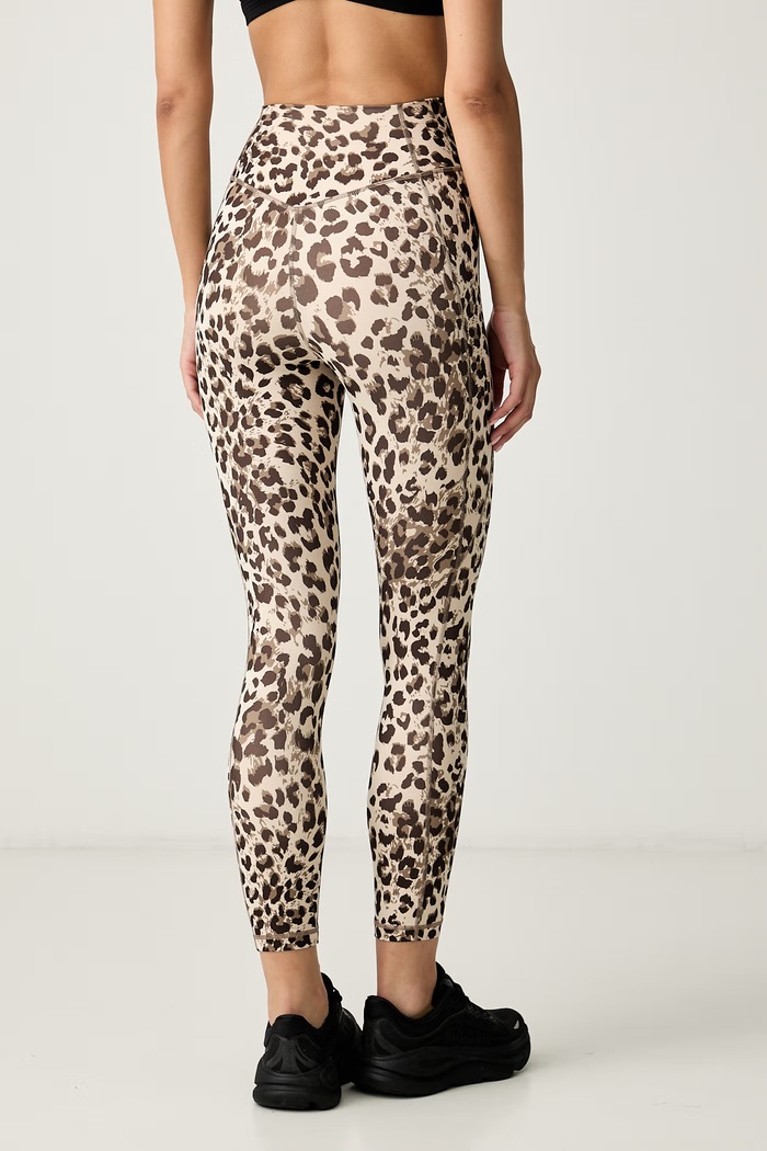 Odzież adidas Performance legginsy sportowe damskie Essentials KS0633. beżowy