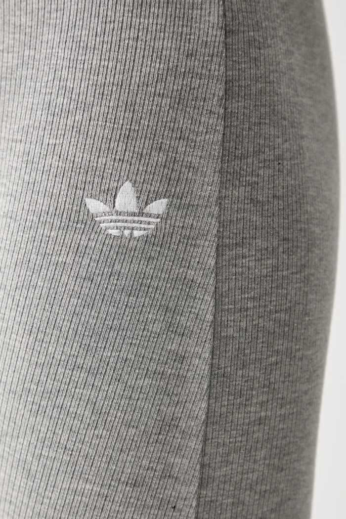 adidas Originals κολάν γυναικεία με βισκόζη Essentials γκρί KT4759