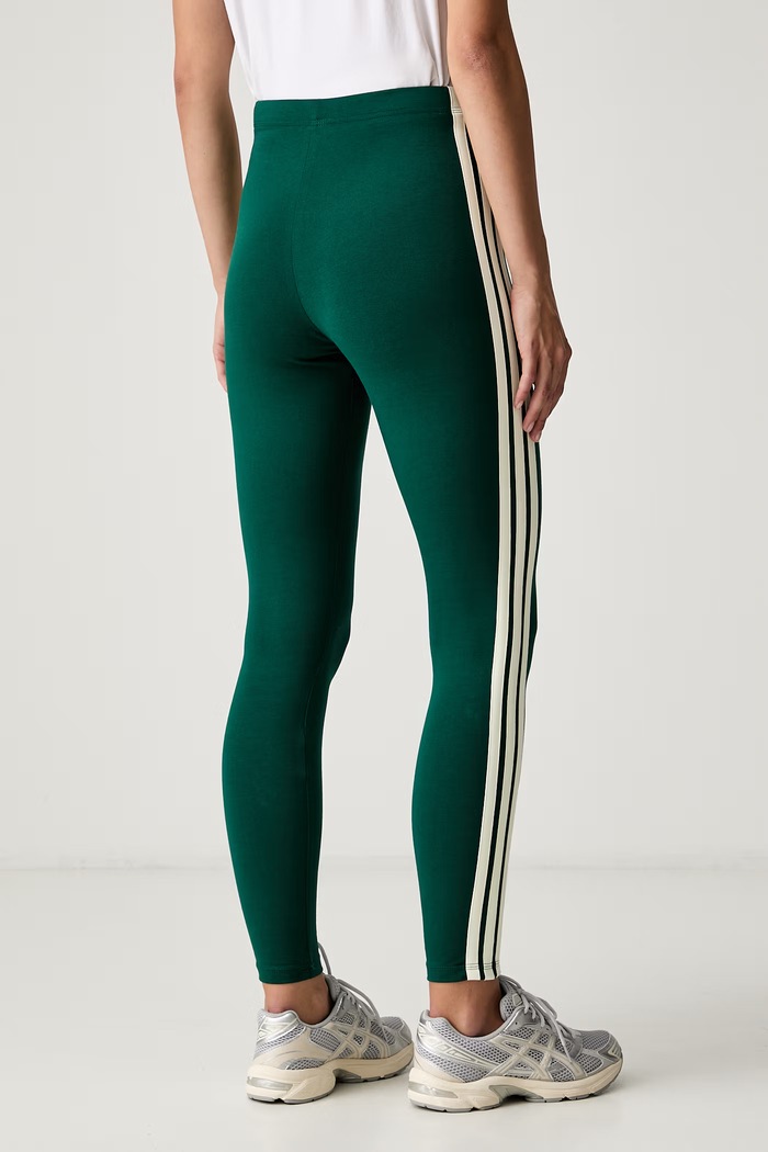 Odzież adidas legginsy damskie z bawełną Essentials KZ2074 zielony