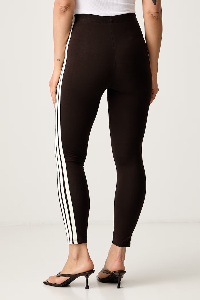 Odzież adidas legginsy damskie Essentials KS6286 brązowy