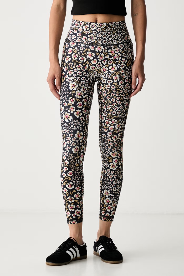 adidas legginsy sportowe damskie x Farm Rio czarny KR0230