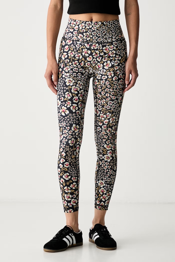 adidas legginsy sportowe damskie x Farm Rio czarny KR0230