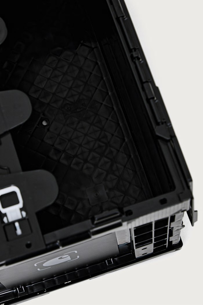 Skrzynka do przechowywania z tworzywa sztucznego Boxed Foldable Container Carhartt WIP czarny I037553.0GLXX
