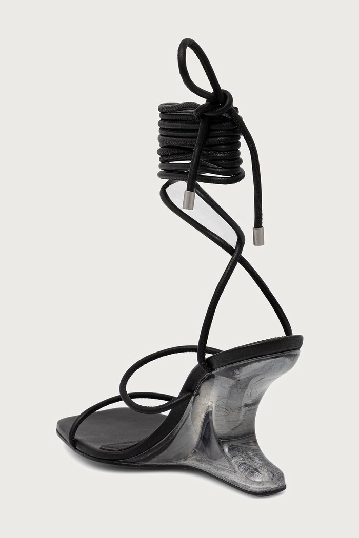 Obuwie Rick Owens Lilies Cantilever 8 sandały na koturnie damskie skórzane LI02F2804.LLP0 czarny