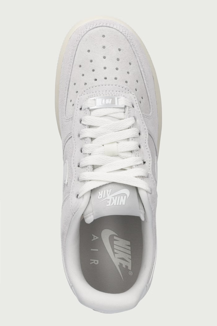Air Force '07 Suede sneakersy damskie zamszowe Nike Sportswear IQ0136.100 szary