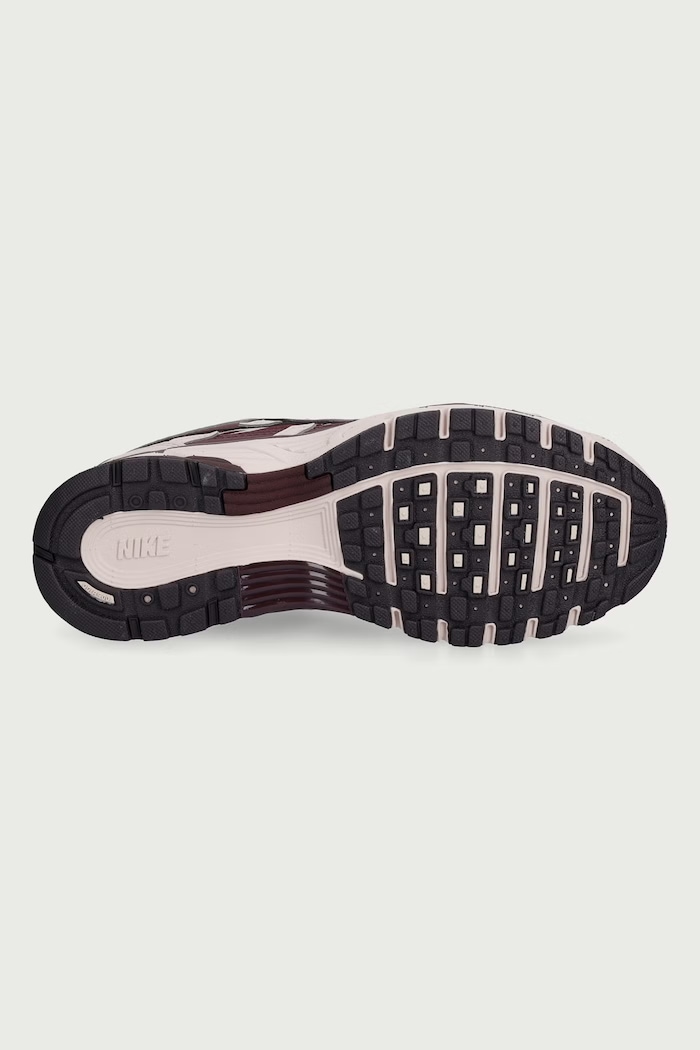 P-6000 sneakersy damskie Nike Sportswear bordowy IM5237.600