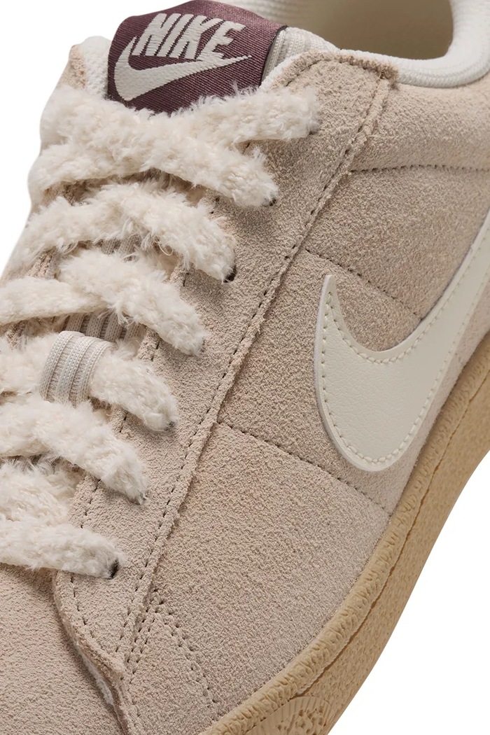 Nike Sportswear W TENNIS CLASSIC CS sneakersy damskie zamszowe IX7416.104