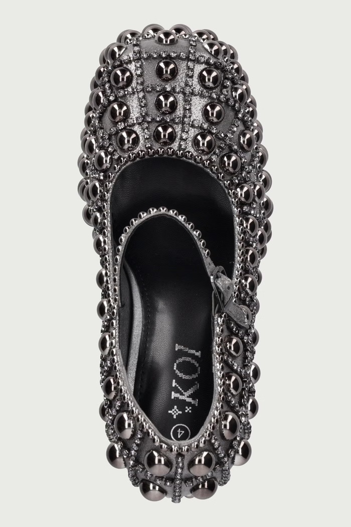 Czółenka na słupku damskie Danbury Hand Studded Platform Boots Grey Koi Footwear DBP108 srebrny