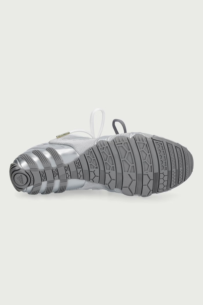 GHOST SPRINT sneakersy damskie adidas Originals srebrny HQ3330