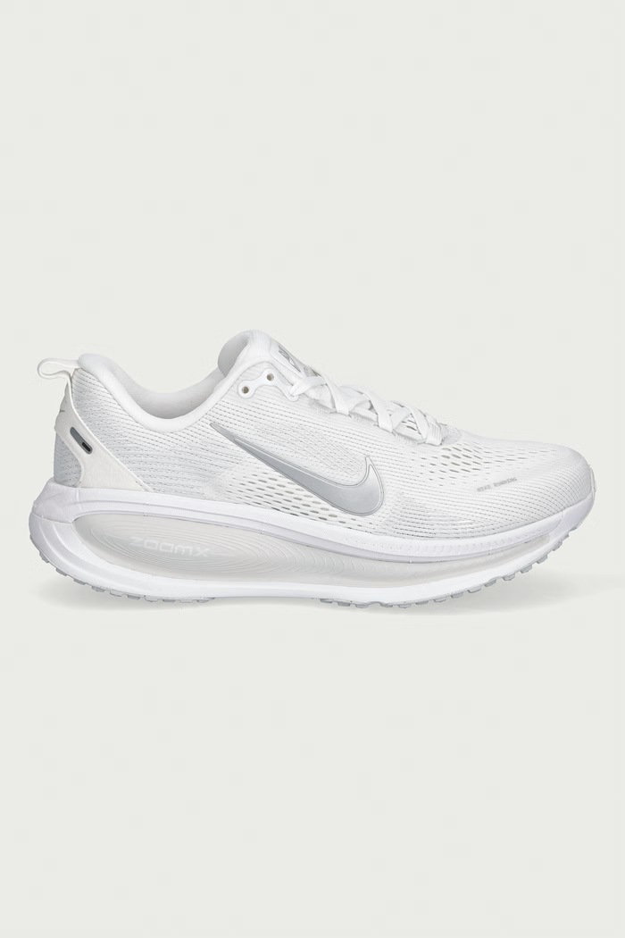Nike Παπούτσια αθλητικά Γυναικεία Vomero 18 HM6804.104 λευκό AW26