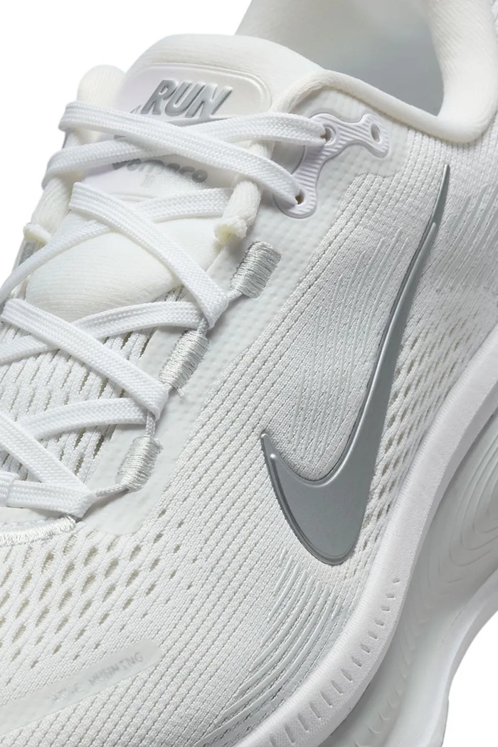 Nike Παπούτσια αθλητικά Γυναικεία Vomero 18 HM6804.104