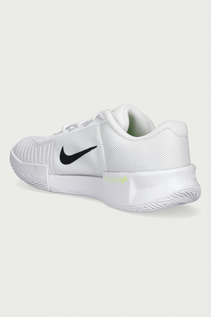 Obutev Nike Čevlji za tenis ženski Zoom GP Challenge Pro IB6560.100 bela