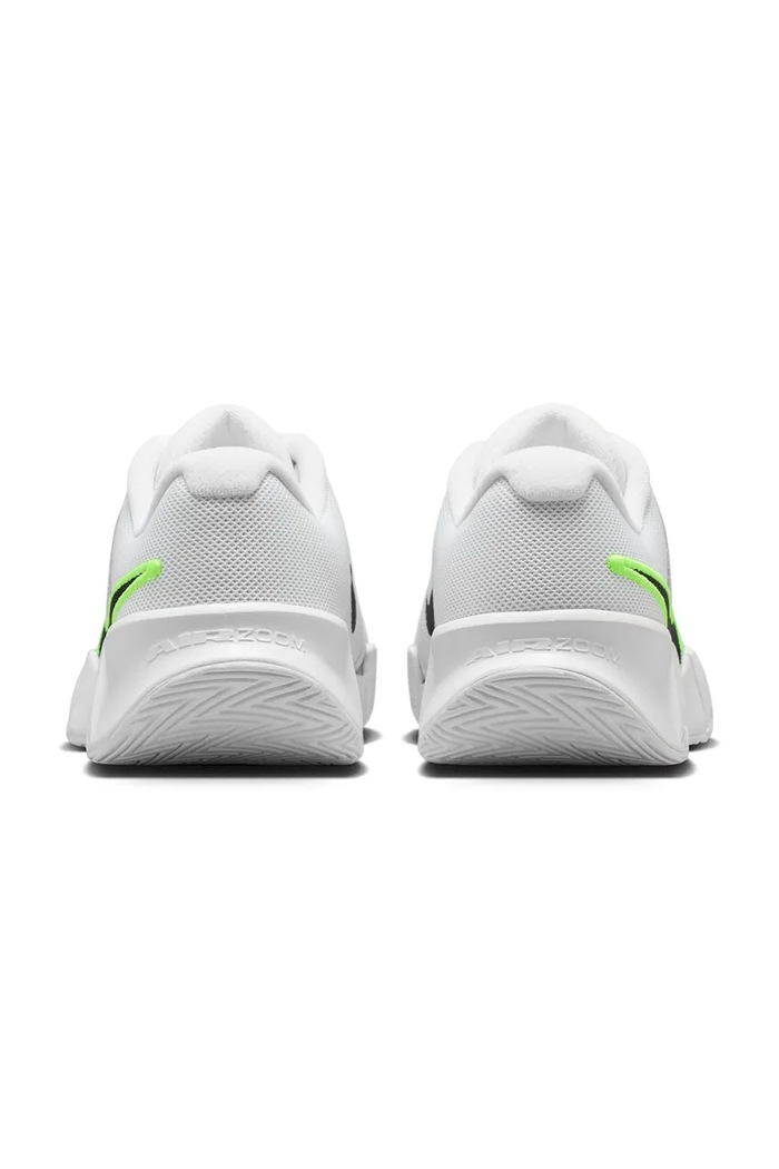 Παπούτσια Nike Παπούτσια για τένις Γυναικεία Zoom GP Challenge Pro IB6560.100 λευκό