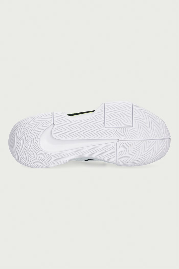 Čevlji za tenis ženski Zoom GP Challenge Pro Nike bela IB6560.100