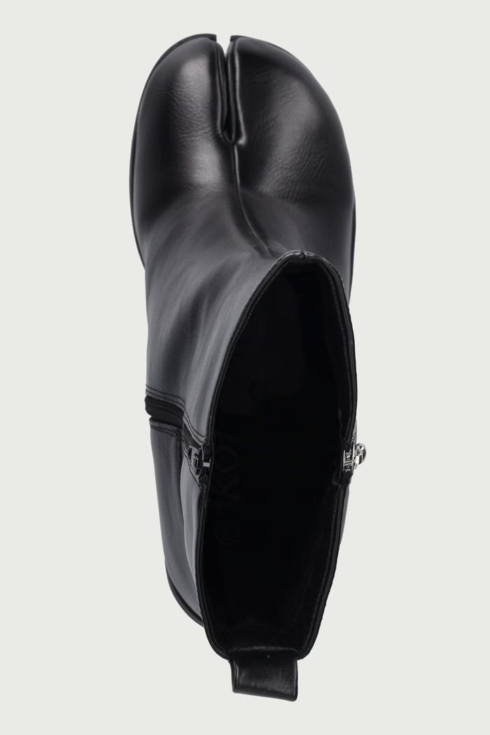 Botki damskie Essence Heeled Tabi Koi Footwear Essence.Heeled.Tabi czarny