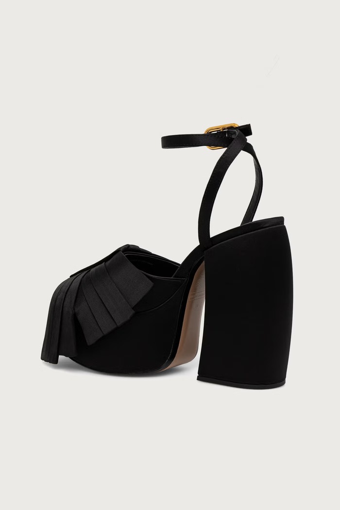 Obuwie MARC JACOBS Sandały na słupku THE BOW PLATFORM HEEL 2F6FPM001F17.001 czarny