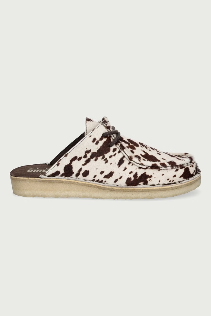 Clarks Originals Klapki mules damskie skórzane 26328058 brązowy AW26
