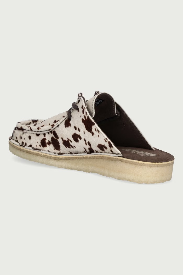 Obuwie Clarks Originals Klapki mules damskie skórzane 26328058 brązowy