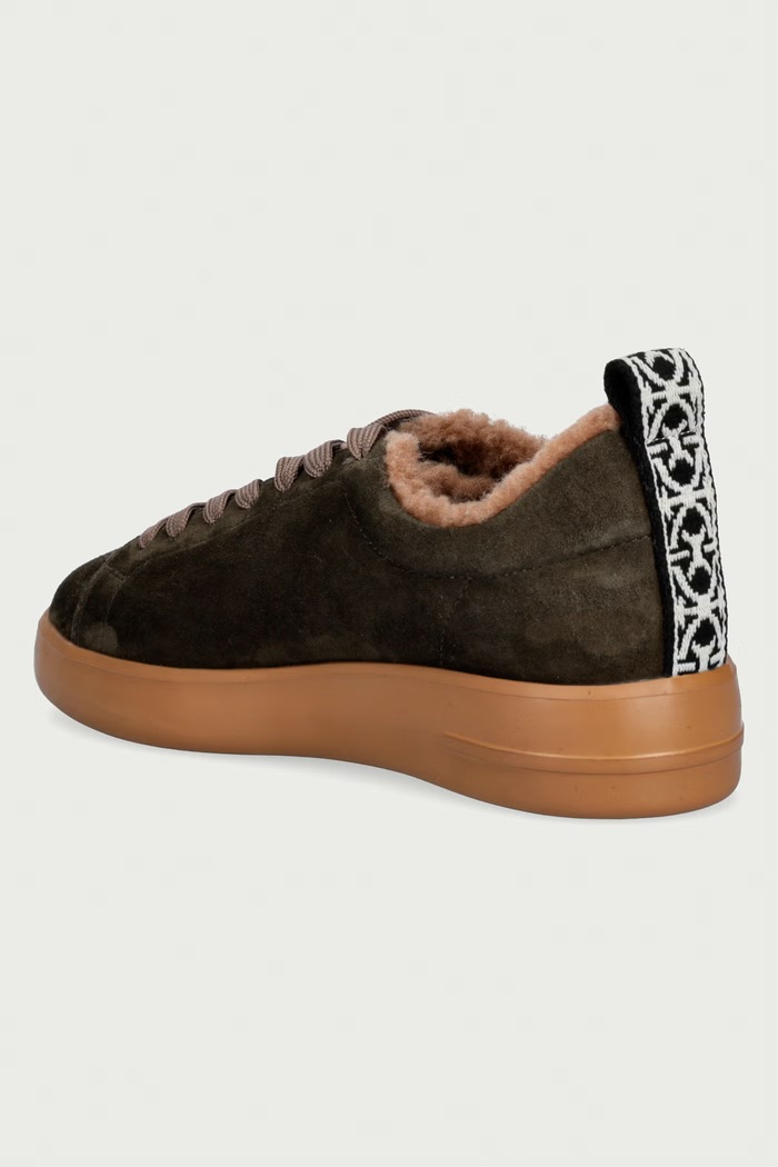 Obuwie Coccinelle Sneakersy damskie skórzane E4.VKE.24.01.01.683 zielony
