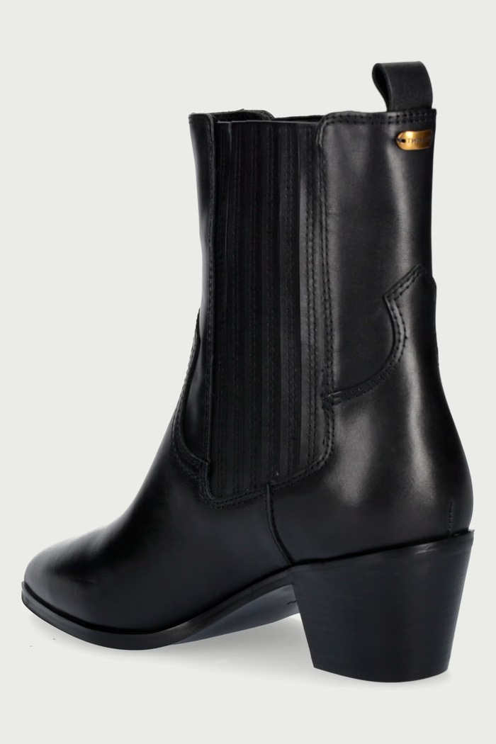 Obuwie Twinset Botki damskie skórzane 262TGT044.00006 czarny