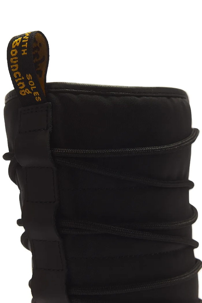 Botki damskie Buzz Puffer Dr. Martens DM43647001 czarny