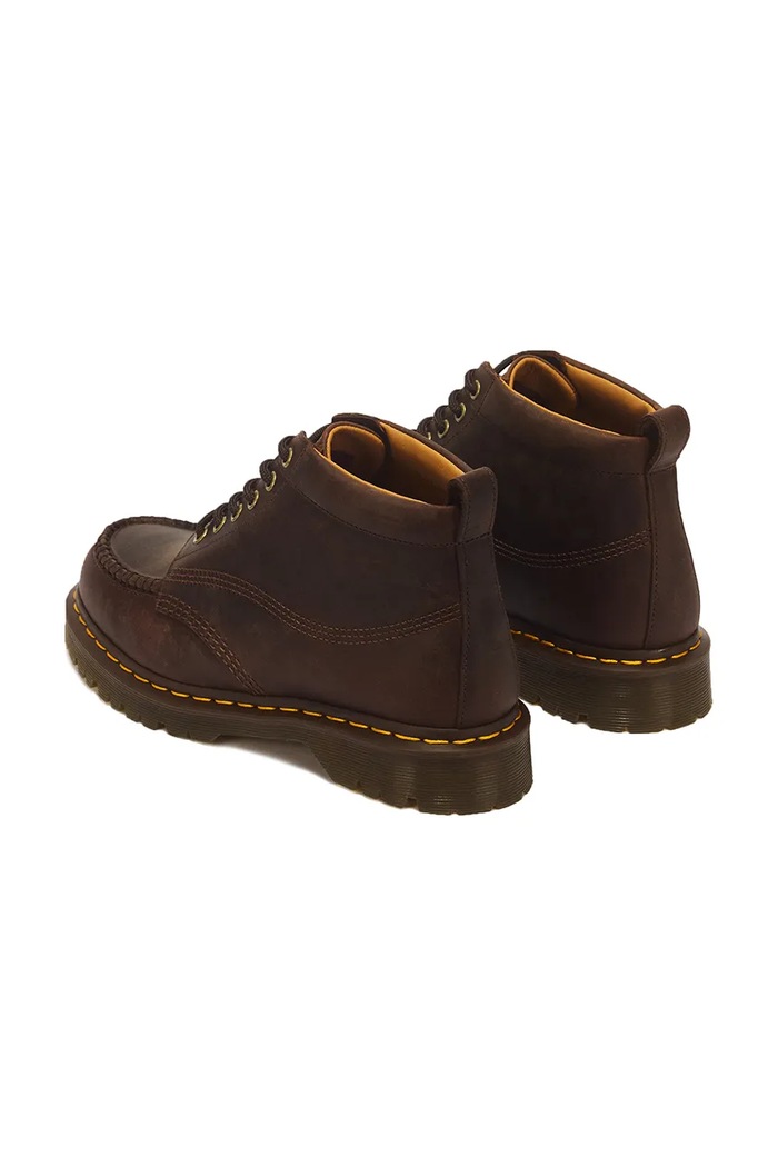 Încălțăminte Dr. Martens Ghete pentru femei din nubuck Lowell Chukka DM43350201 maro