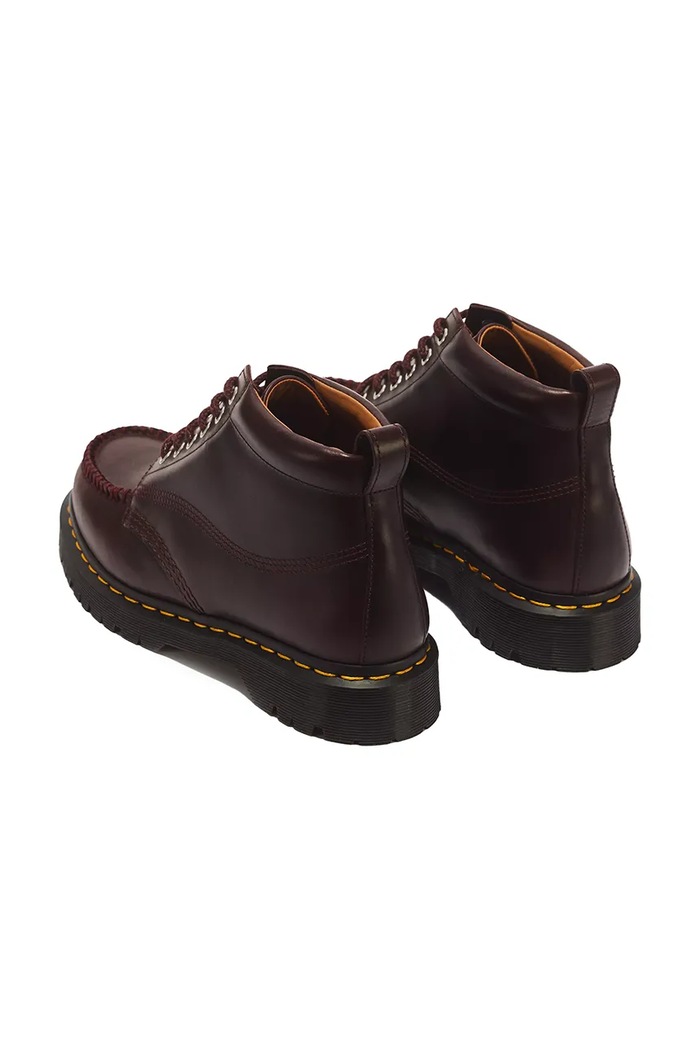 Obuwie Dr. Martens Trapery damskie skórzane Lowell Chukka DM43323200 brązowy