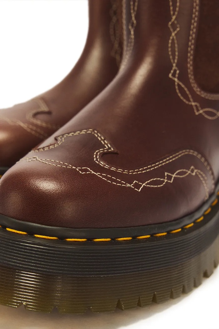 Botki damskie skórzane Fringe Mid Dr. Martens brązowy DM43175200