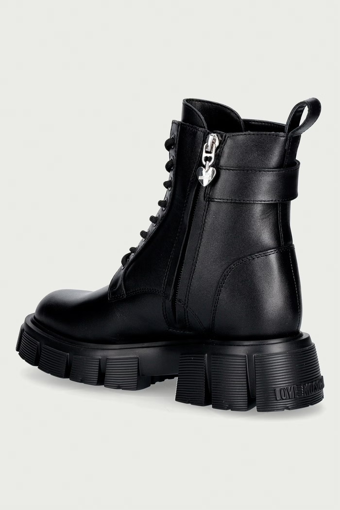 Obuwie Love Moschino Workery na platformie damskie skórzane JA24235G0PIA0000 czarny