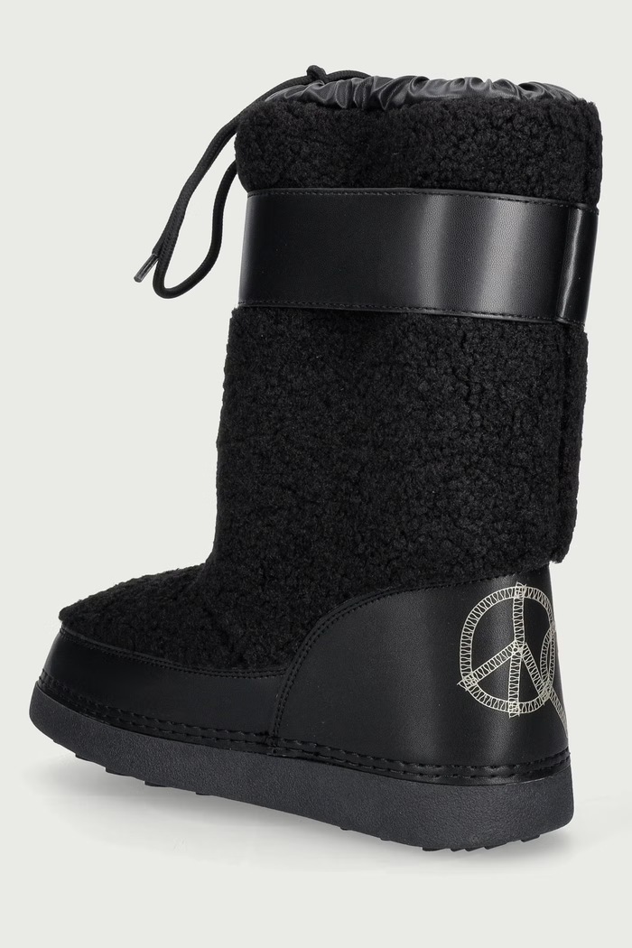 Obuwie Love Moschino Śniegowce damskie JA24352G0PISU000 czarny