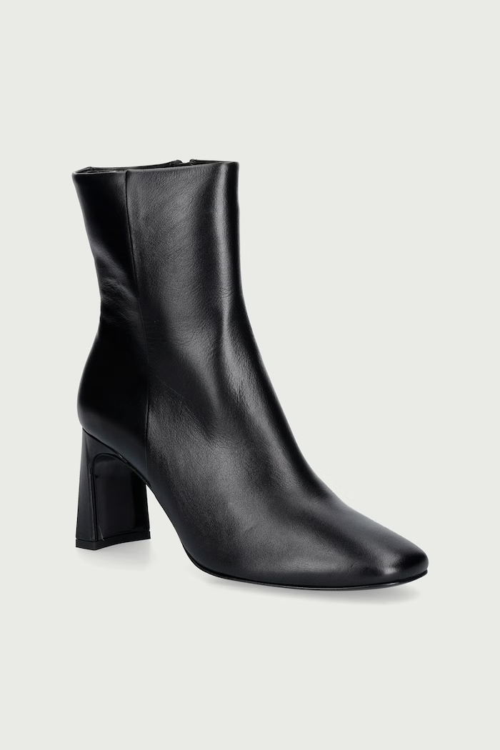Souliers Martinez Členkové čižmy na podpätku dámske kožené KAROL čierna KAROL.BLACK