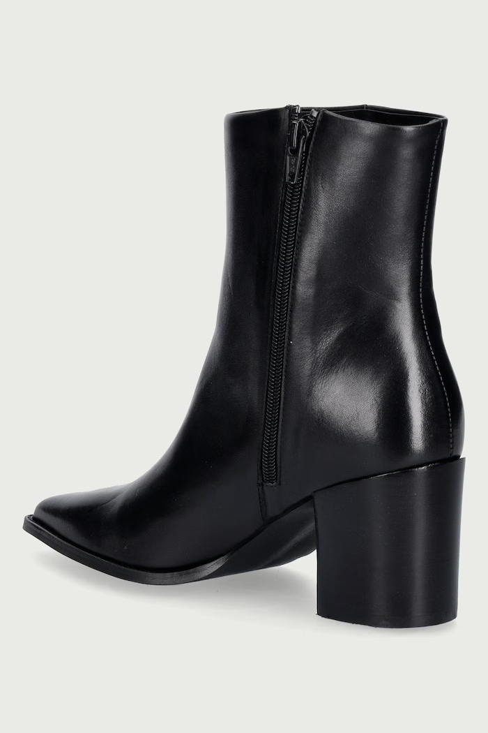 Obuwie Jonak Botki damskie skórzane PRIDE CUIR 3900032 czarny