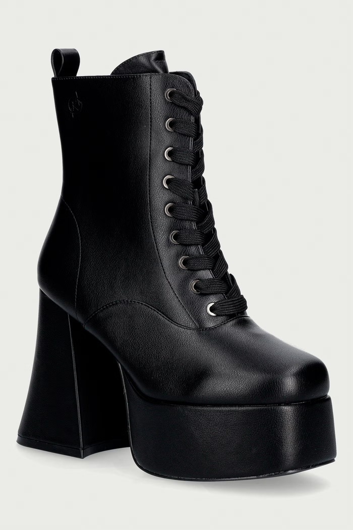 Koi Footwear Боти с дебел ток дамски Reign Lace Up Platform черен FG05.Reign