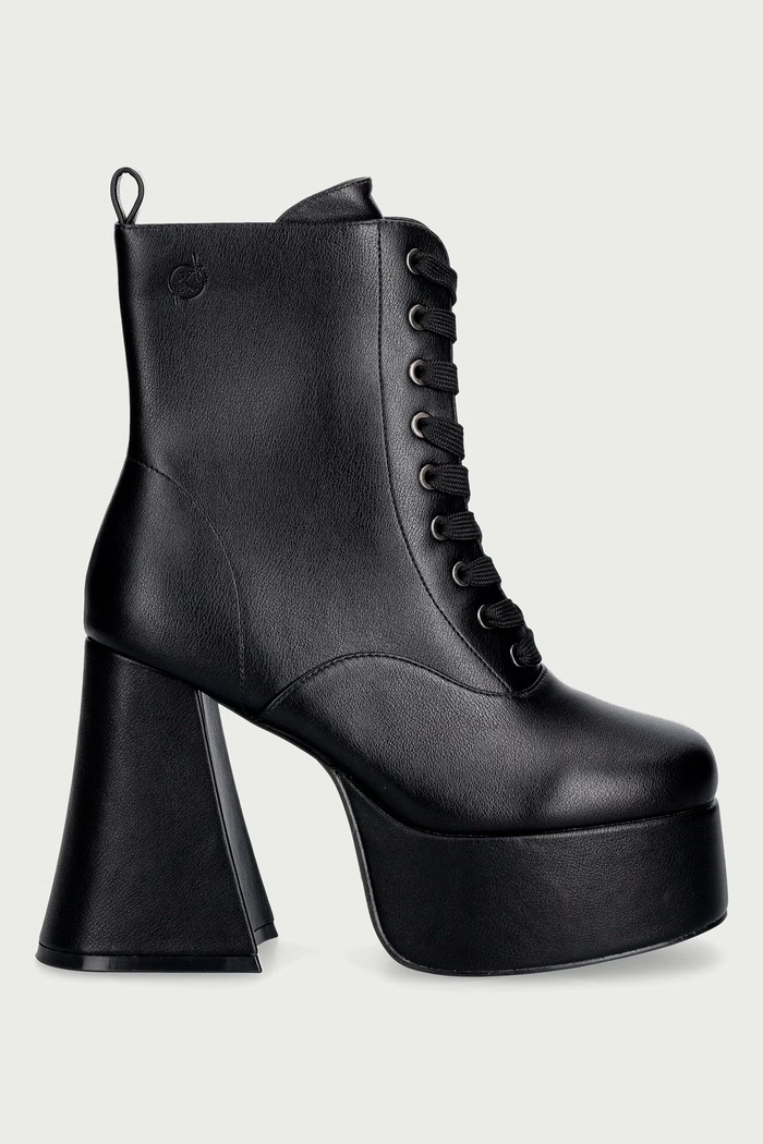 Koi Footwear Боти с дебел ток дамски Reign Lace Up Platform FG05.Reign черен AW26
