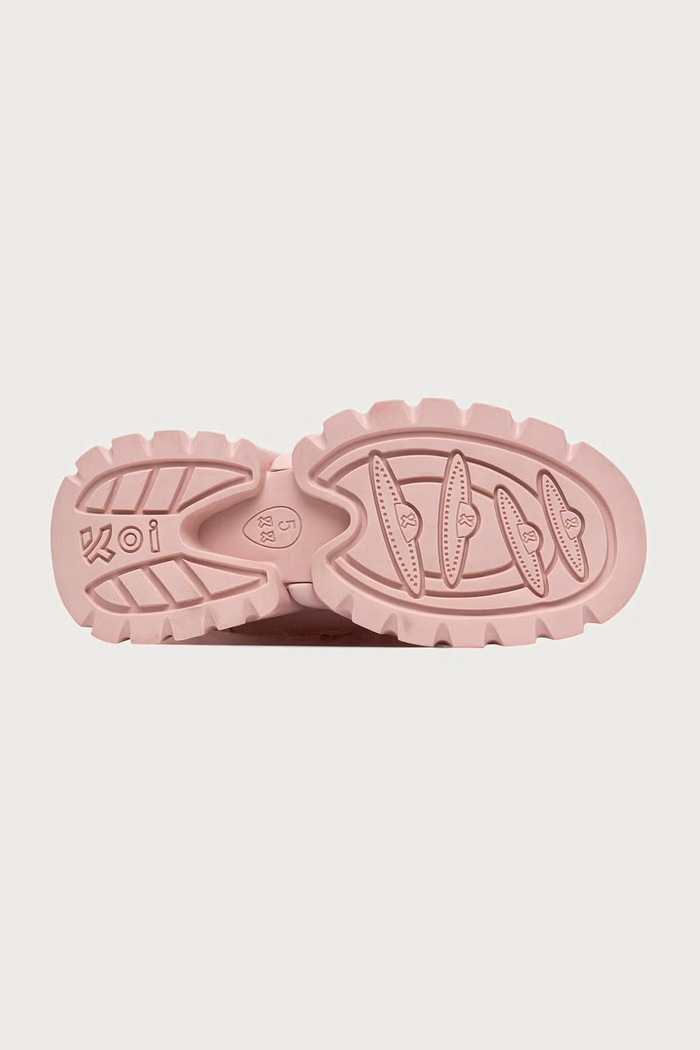 Gležnarski čevlji ženski Sasquatch Fluffy Snow Boots Koi Footwear Kawaii.Sasquatch.Pink roza