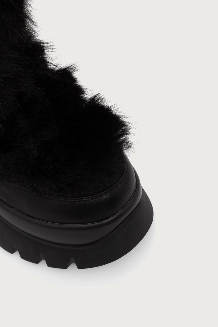 Sasquatch Fluffy Snow Boots zimske čizme za žene Koi Footwear MSasquatch.Black crna