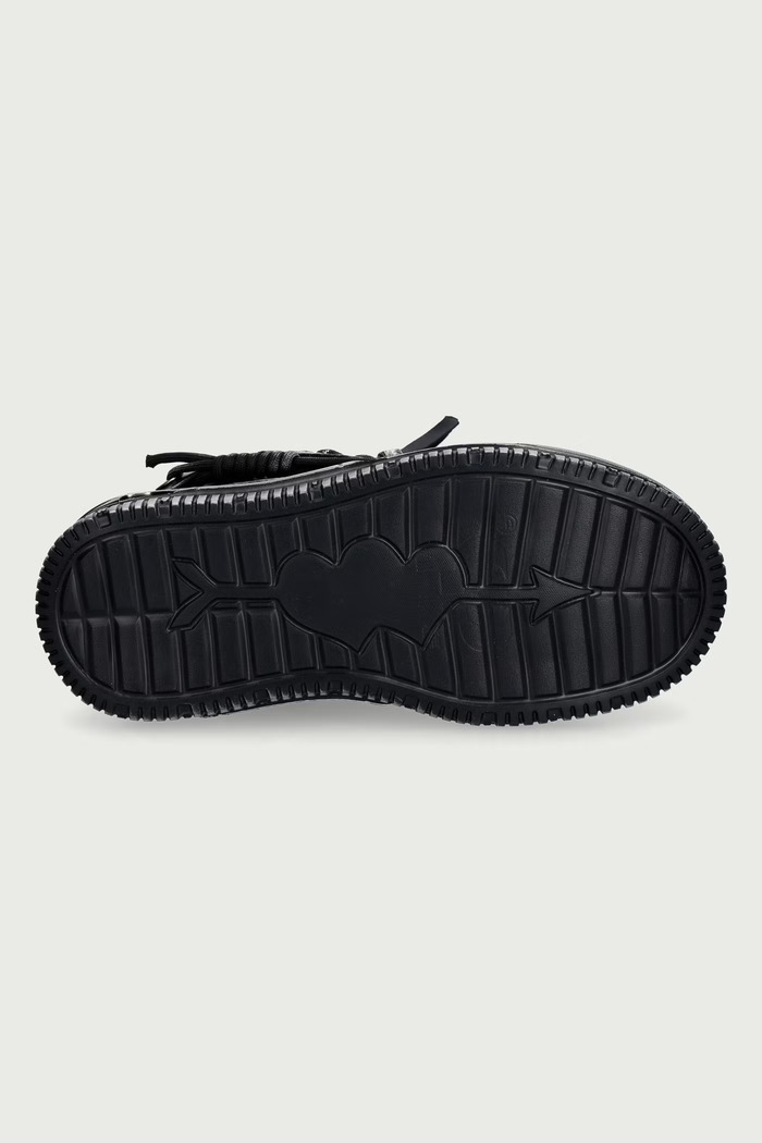 Metamorphosis Distressed Platoform кроссовки для женщин Koi Footwear чёрный TT01.Metamorphosis