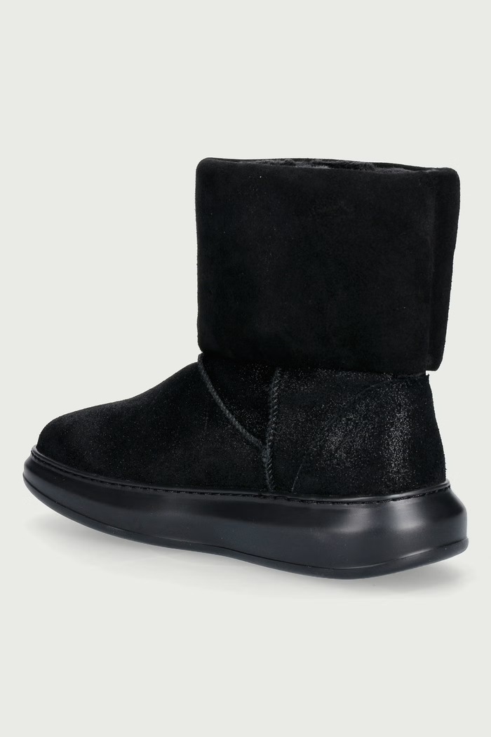 Obuwie Karl Lagerfeld Kapri śniegowce damskie zamszowe KL44557S.5S0 czarny