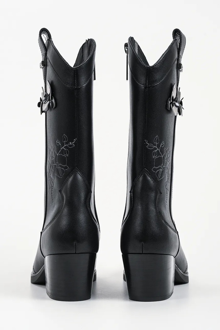 Obuwie Karl Lagerfeld Kowbojki damskie skórzane Kadence KL33276.00S czarny