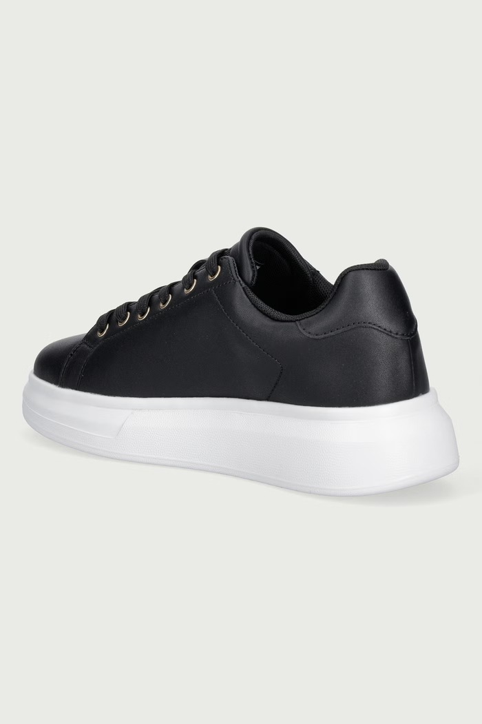 Obuwie Just Cavalli Sneakersy damskie skórzane 81RA3SB1ZPC43899 czarny