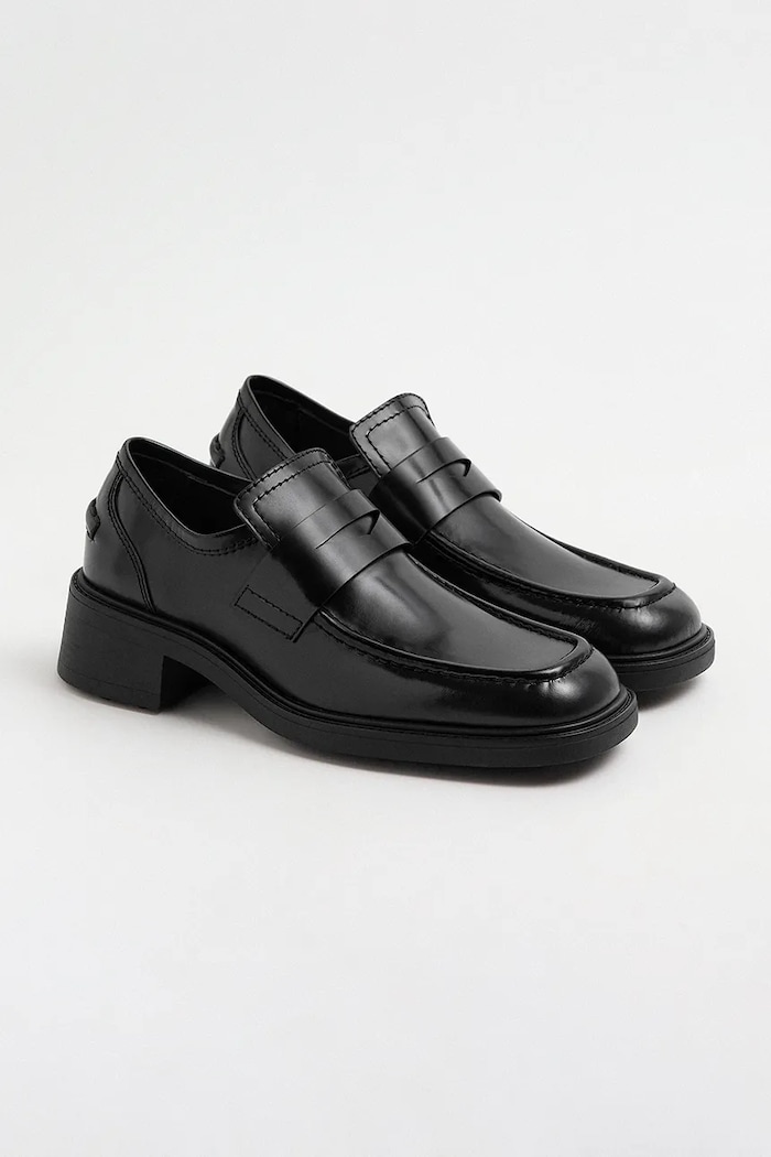 Miista Amelia loafersy skórzane E8.4342 czarny AW26