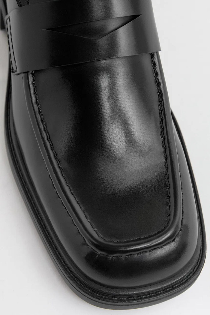 Miista Amelia loafersy skórzane E8.4342