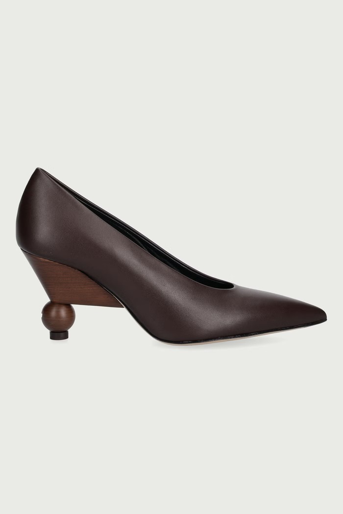 Weekend Max Mara Szpilki skórzane 2625526075600.CHOCOLATE brązowy AW26