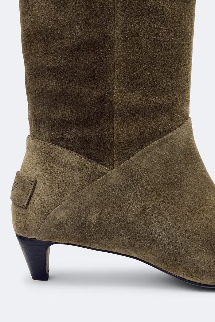 Obuwie AllSaints Kozaki damskie zamszowe Ortega Suede Boot W034FF zielony