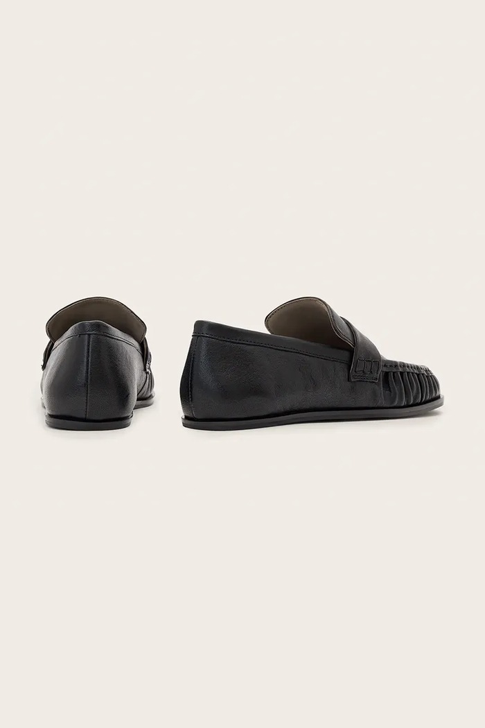 Obuwie AllSaints Loafersy damskie skórzane Julie Loafer W011FF.BLK czarny